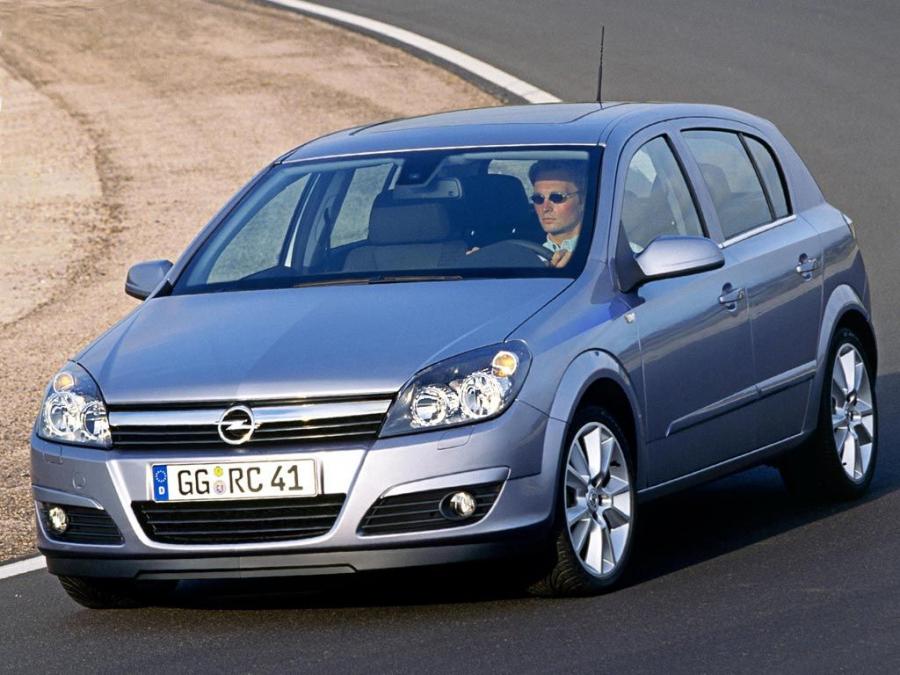  Opel Astra Hatchback 2004 года  (фото 3 из 27)